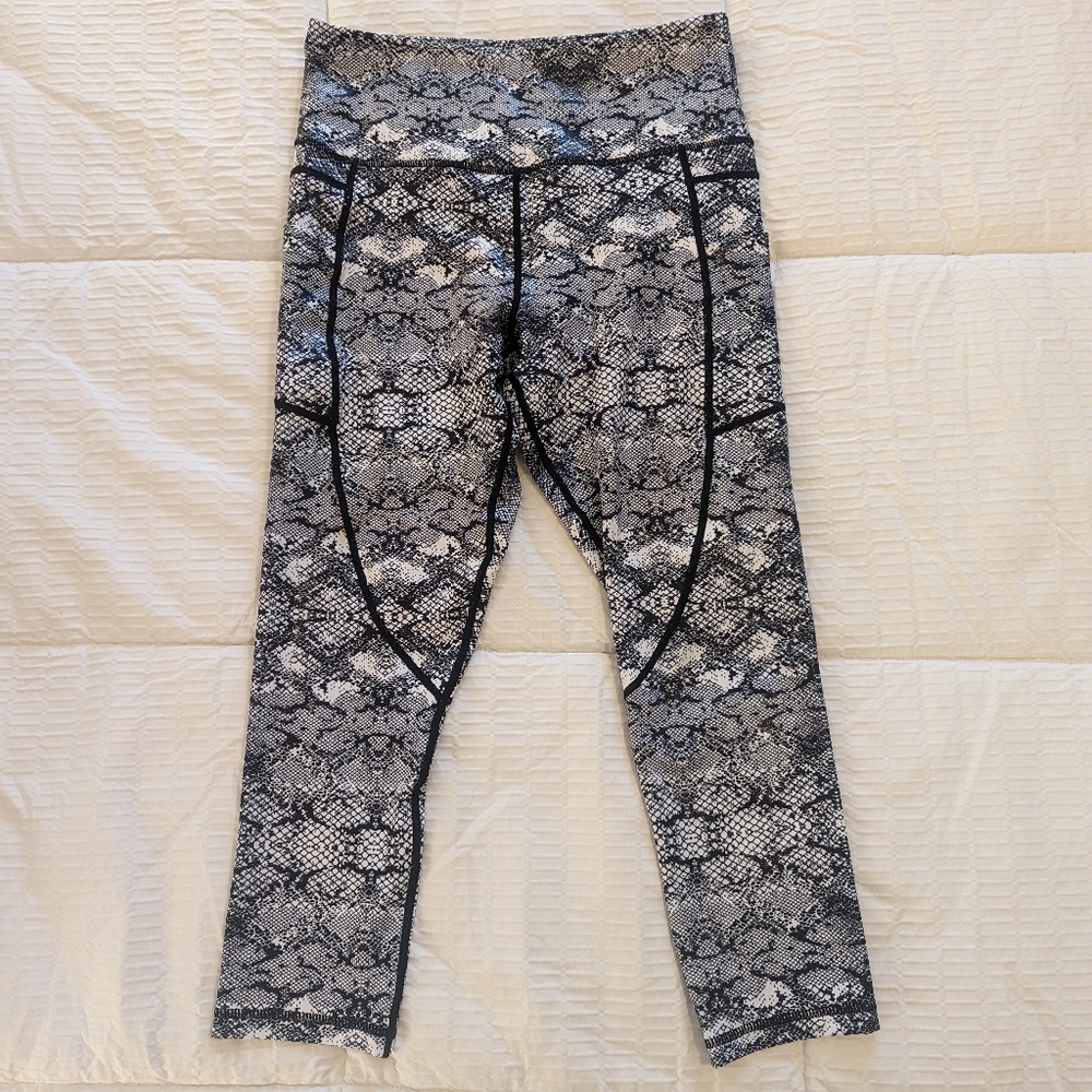 ZYIA ACTIVE - Cobra Pocket Light-n- Tight Leggings